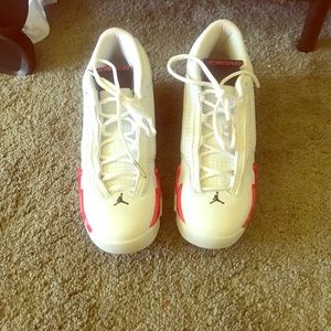 Size 7y Jordan 14s